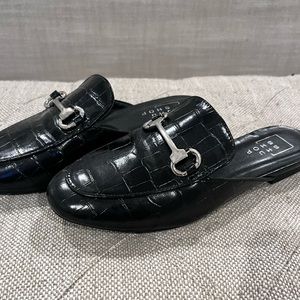 Women’s slip on loafers.